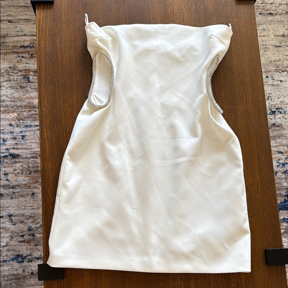 Zara Elegant White Sleeveless mini Dress